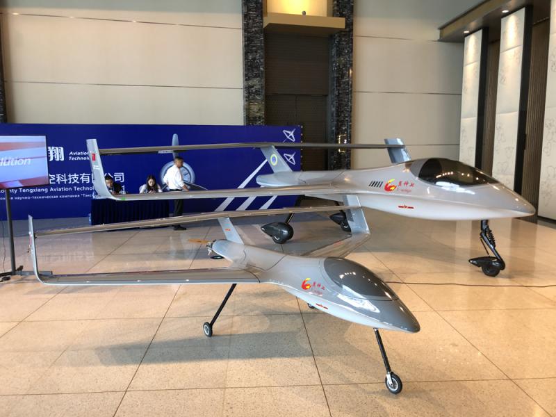 攻克发动机难题 歼10B换“心脏”首献“眼镜蛇”绝技(图4) 攻克发动机难题 歼10B换“心脏”首献“眼镜蛇”绝技(图4)