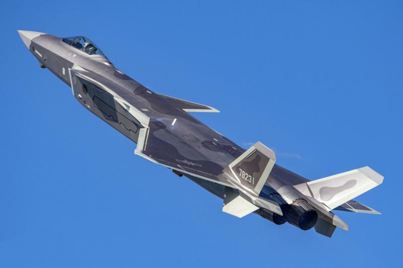 攻克发动机难题 歼10B换“心脏”首献“眼镜蛇”绝技(图5) 攻克发动机难题 歼10B换“心脏”首献“眼镜蛇”绝技(图5)